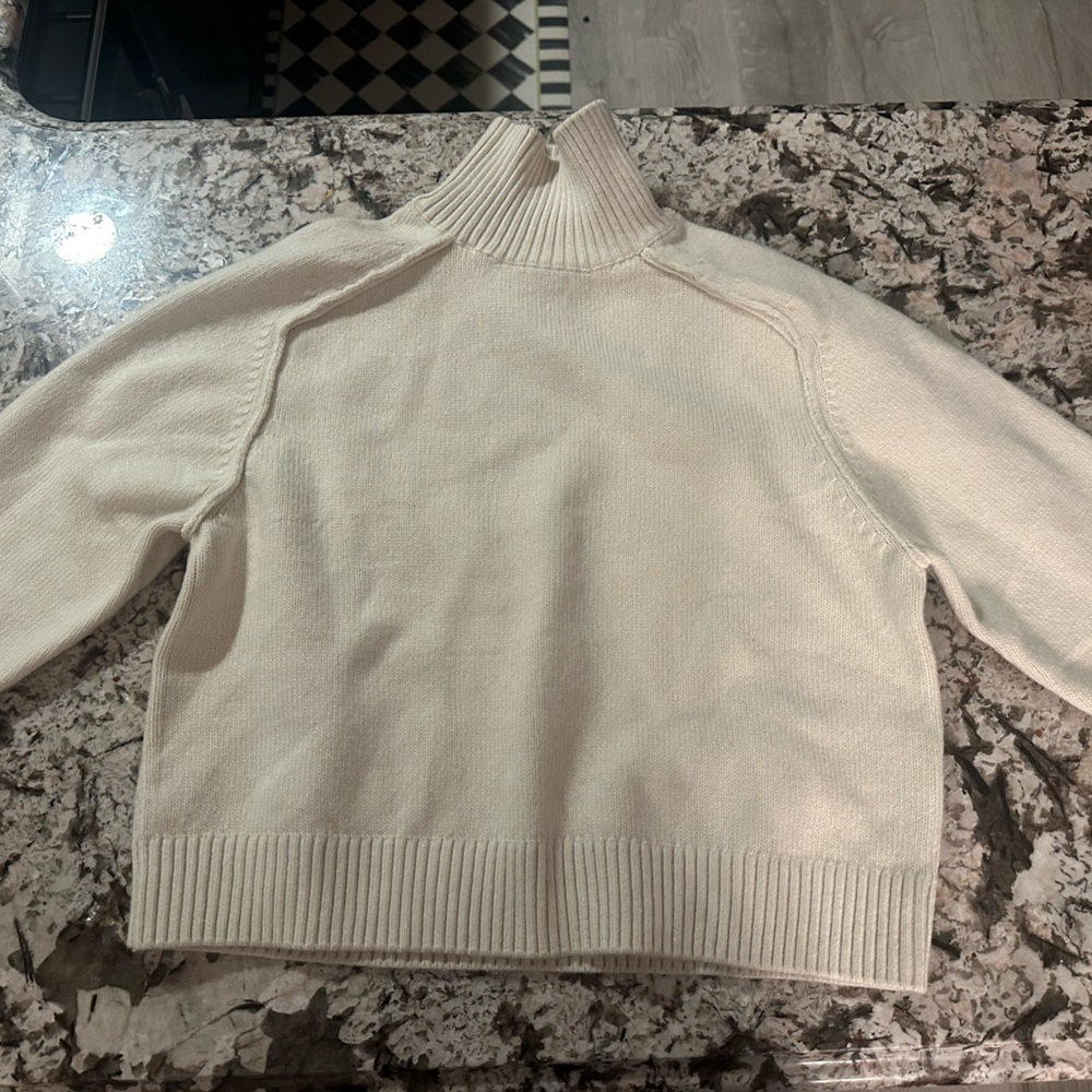 Cream wool H&M sweater